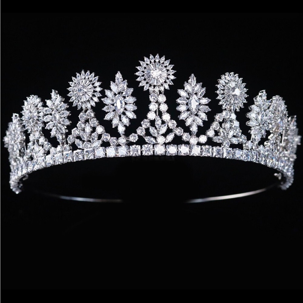 Luxurious Diamond Royal Wedding Tiara